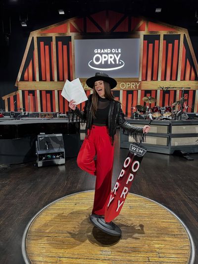 @maggie_baugh wearing ELAGIA
